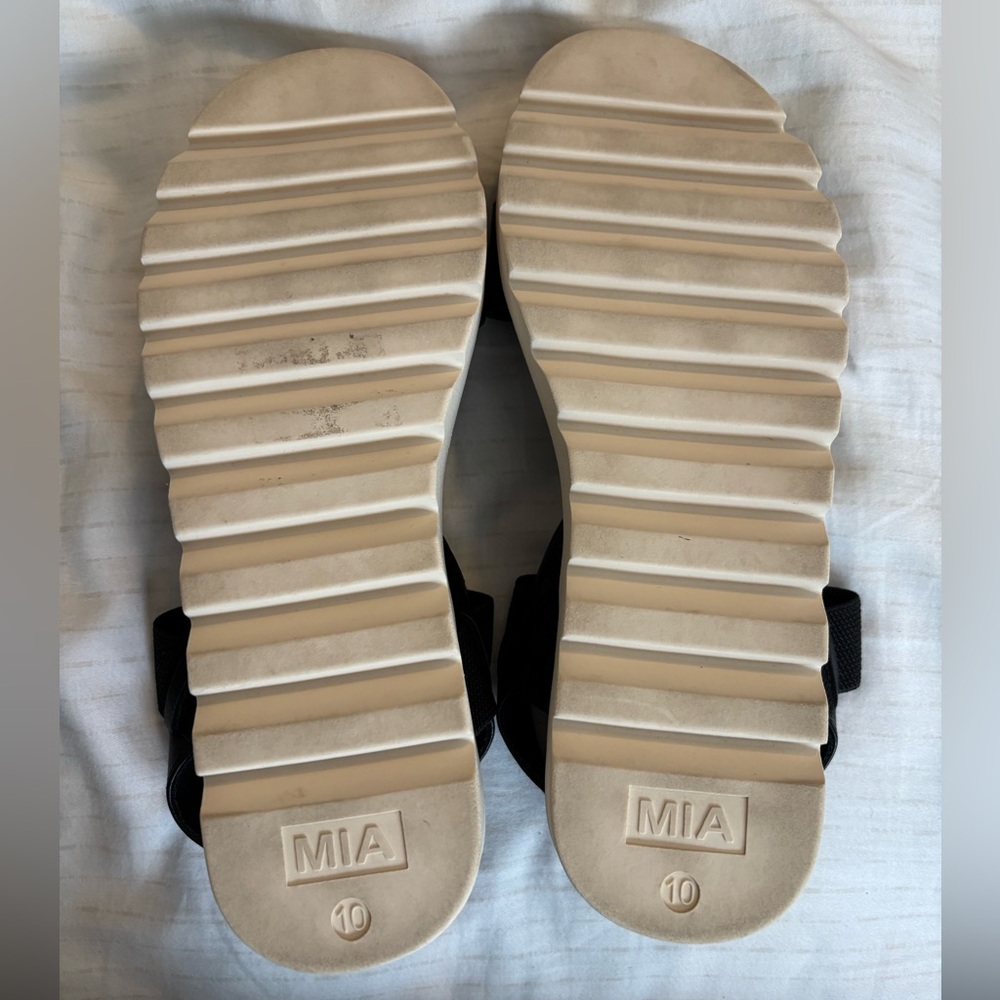 MIA sandals